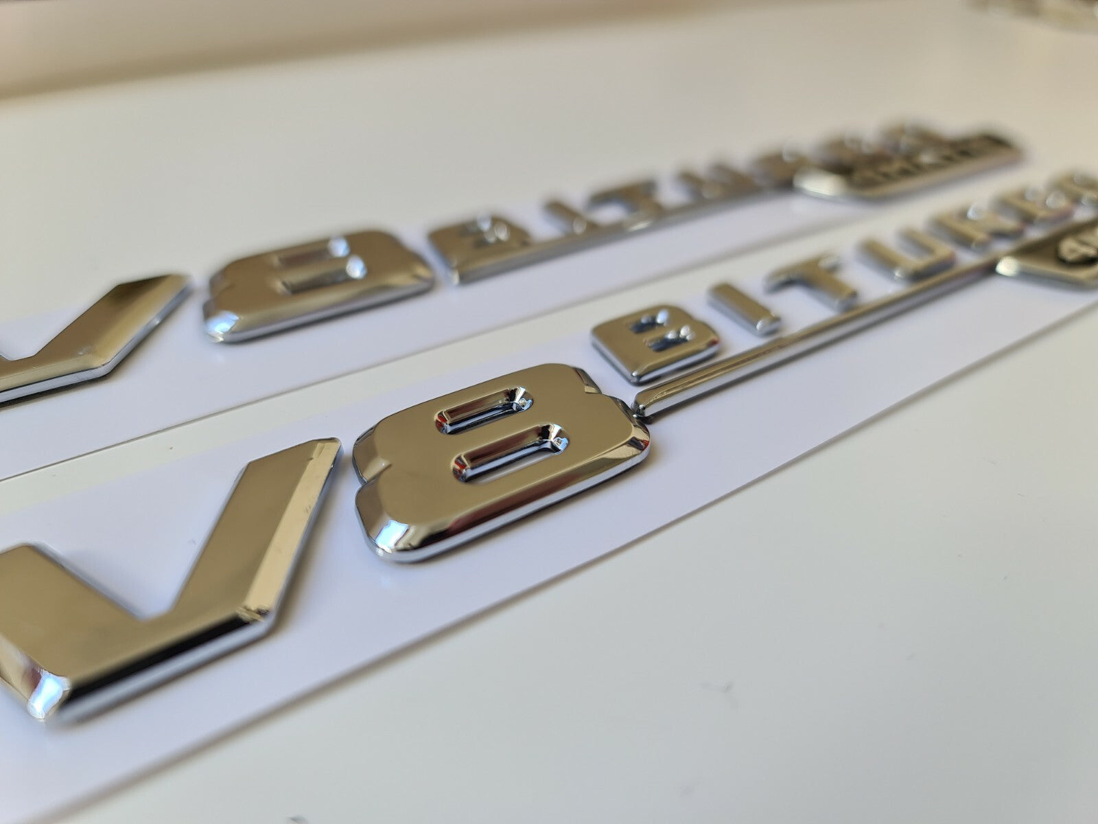 Pair of V8 Biturbo 4matic side wing badge emblem silver chrome for Mercedes amg