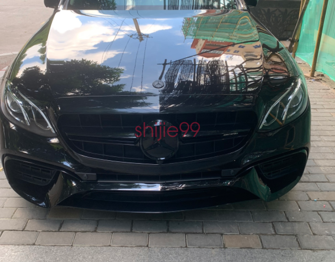 Glossy Black Front Grille Star Emblem Logo For Mercedes Benz C-Class 2019-2020
