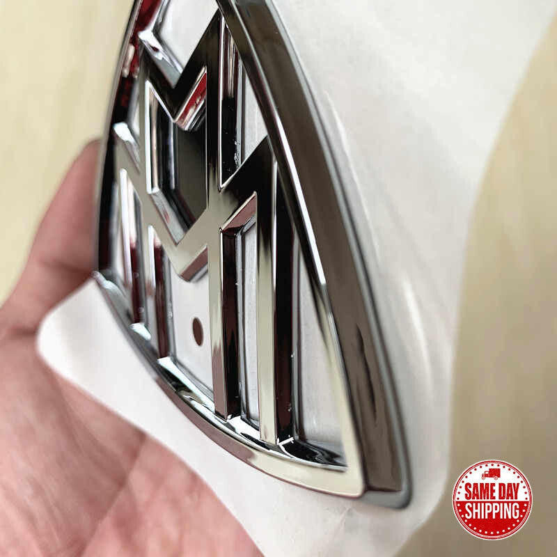 hooded Bright Silver badge rear badge vertical For Maybach S-Class W222