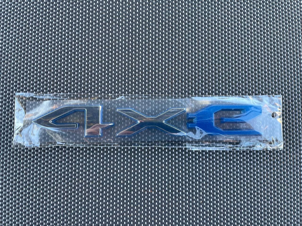 NEW - 2020-24 - 68412009AB - JEEP WRANGLER 4XE TAILGATE SILVER GRAY EMBLEM