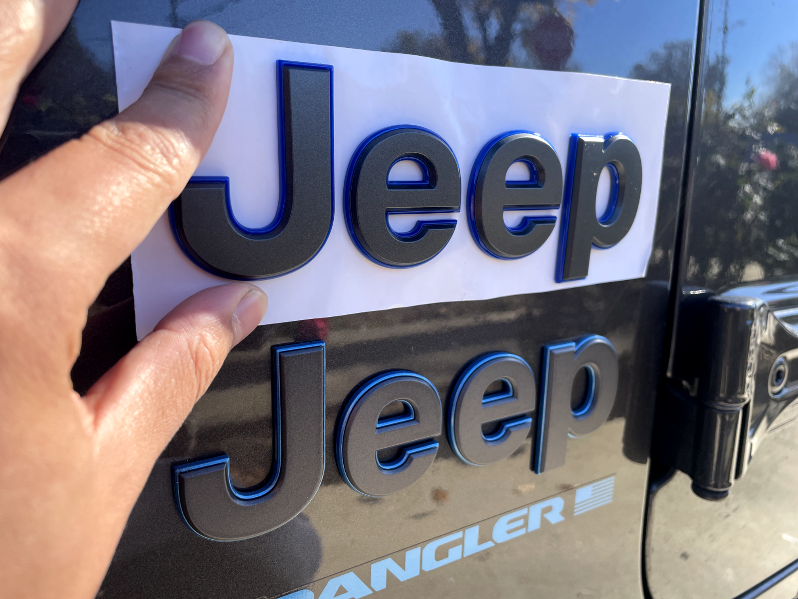 Jeep 1 (one) 2018-2024 Wrangler/Gladiator Fender Dark Gray w/Blue Outline Emblem Badge