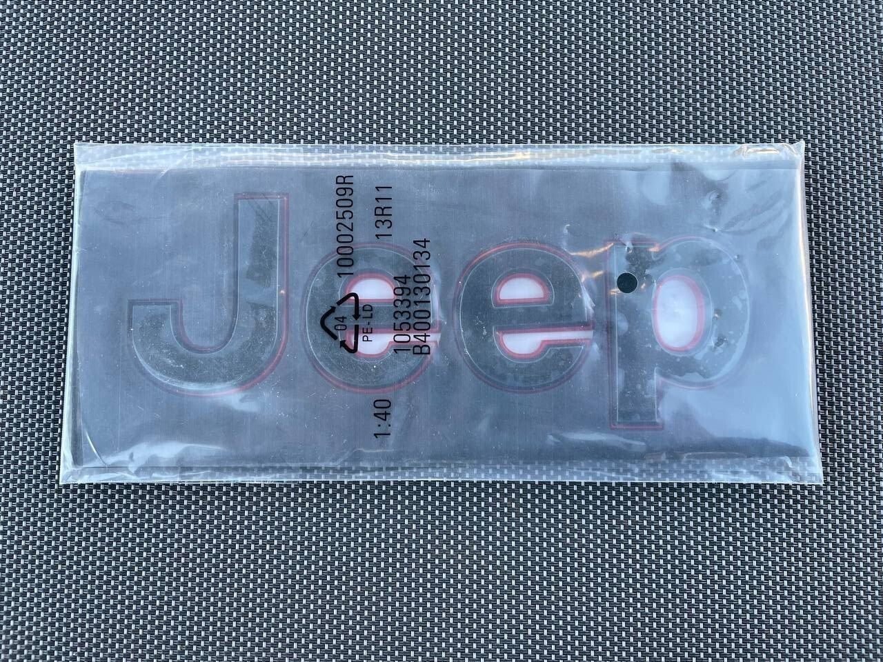Jeep 2 (two) 2018-2024 Wrangler/Gladiator Fender Dark Gray w/ Outline Emblem Badge - Red