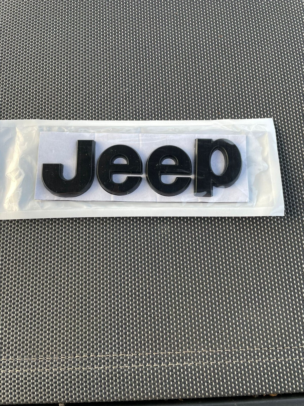 Jeep 1 (one) 5-1/4" Wrangler/Gladiator Fender Emblem Badge - Black