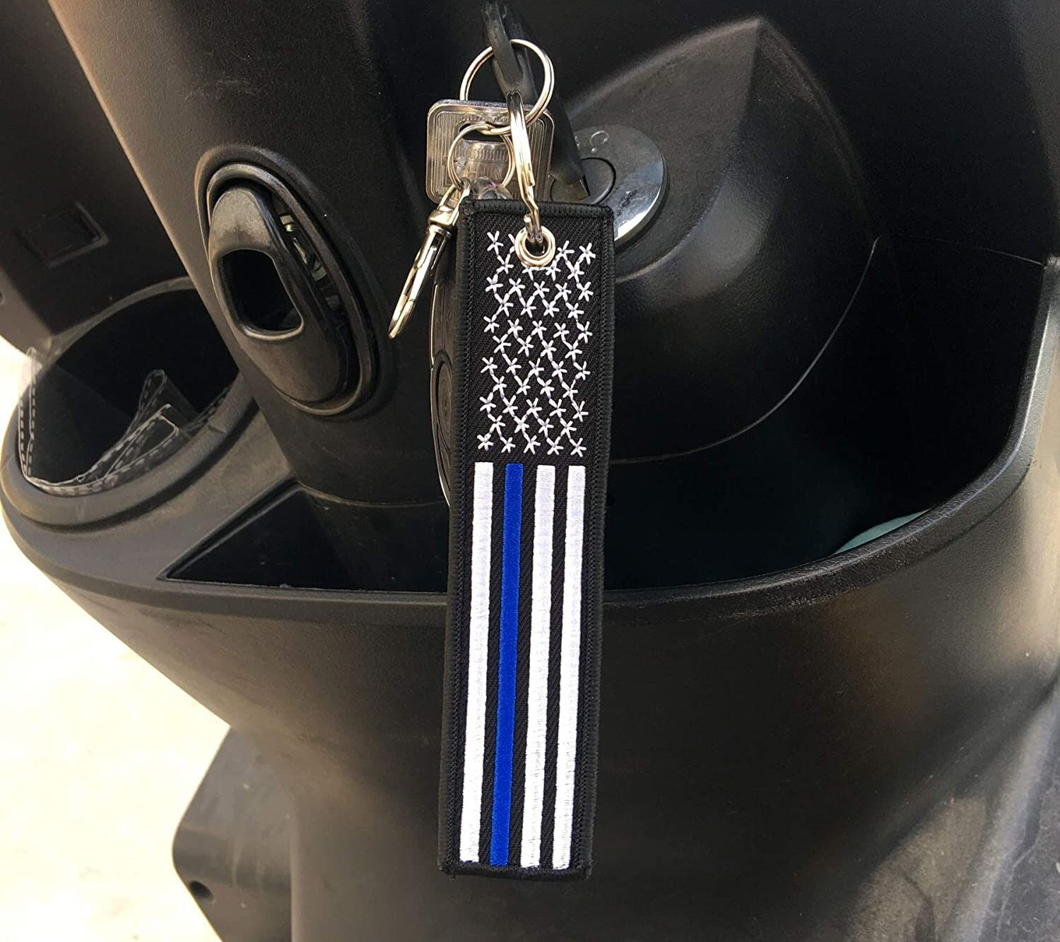 2 Pack American Flag Keychain Tag with 4 Pack American Flag Valve Stem Caps Gift
