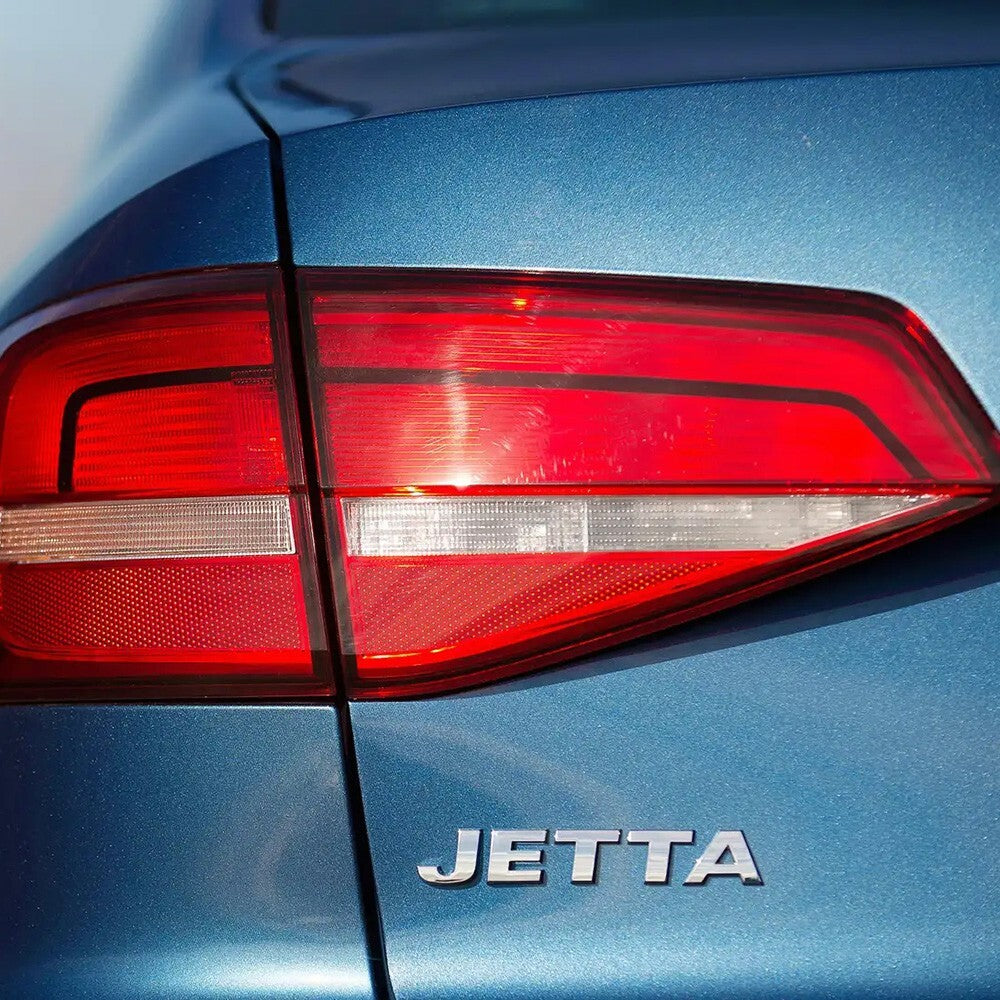10-21 Volkswagen Jetta Rear Truck Lid Nmaeplate Badge Emblem Chrome