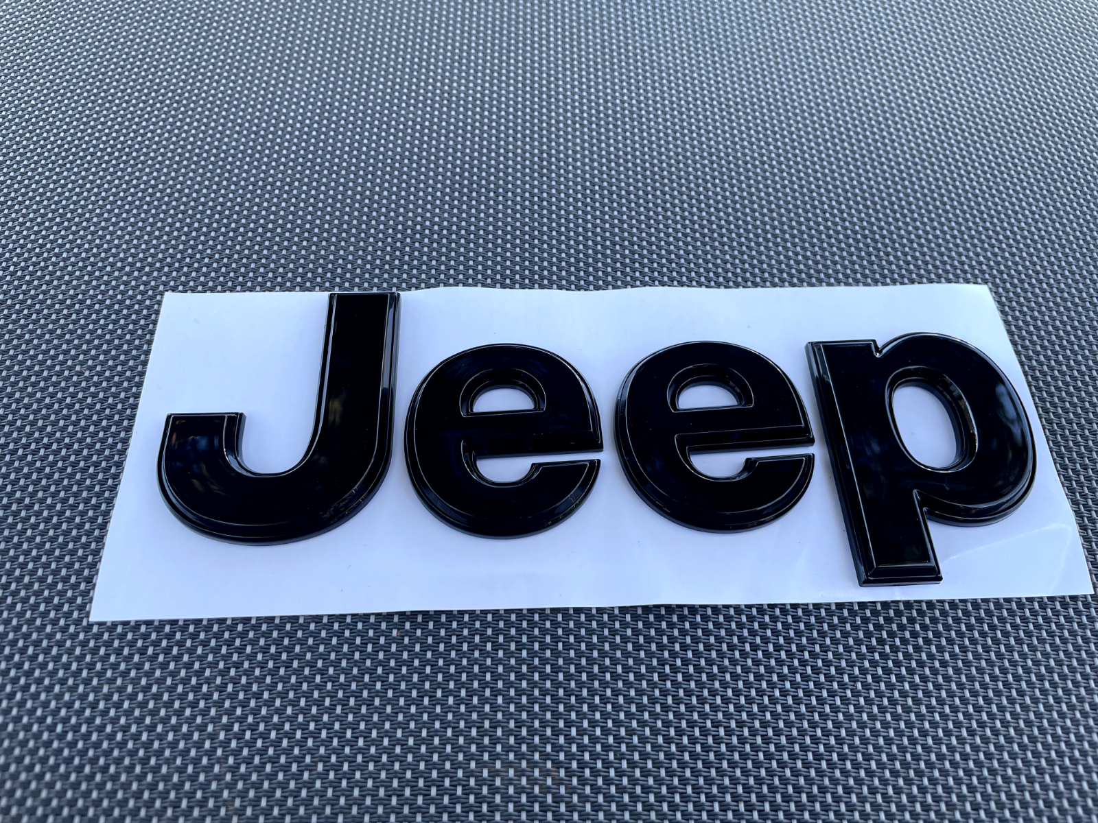 Jeep 1 (one) 2018-2024 Wrangler/Gladiator Fender w/ Back Outline Emblem Badge - Black