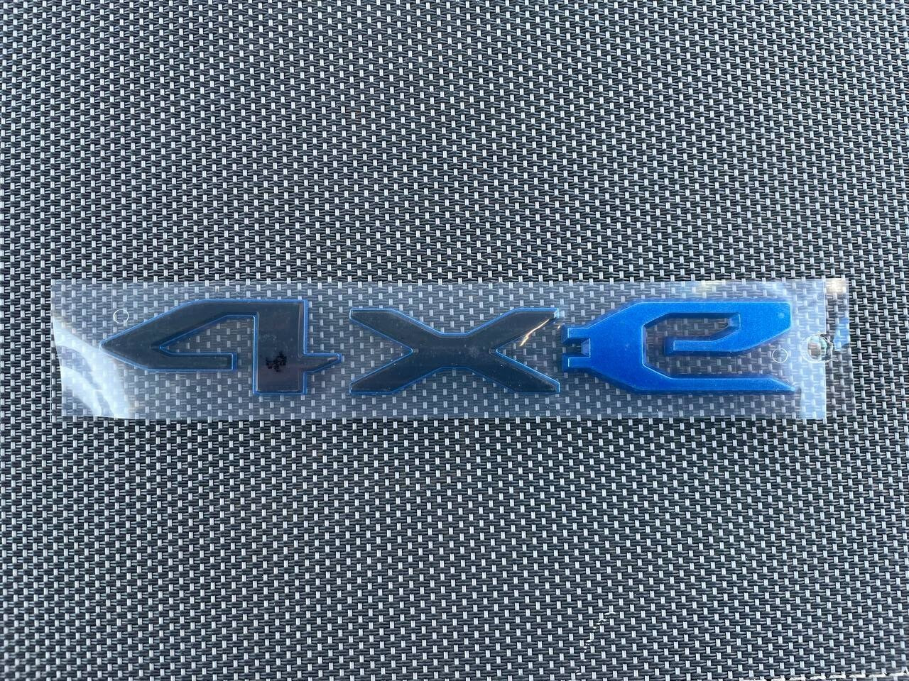 NEW - 2020-24 - 68412009AB - JEEP WRANGLER 4XE TAILGATE MATTE GRAY EMBLEM