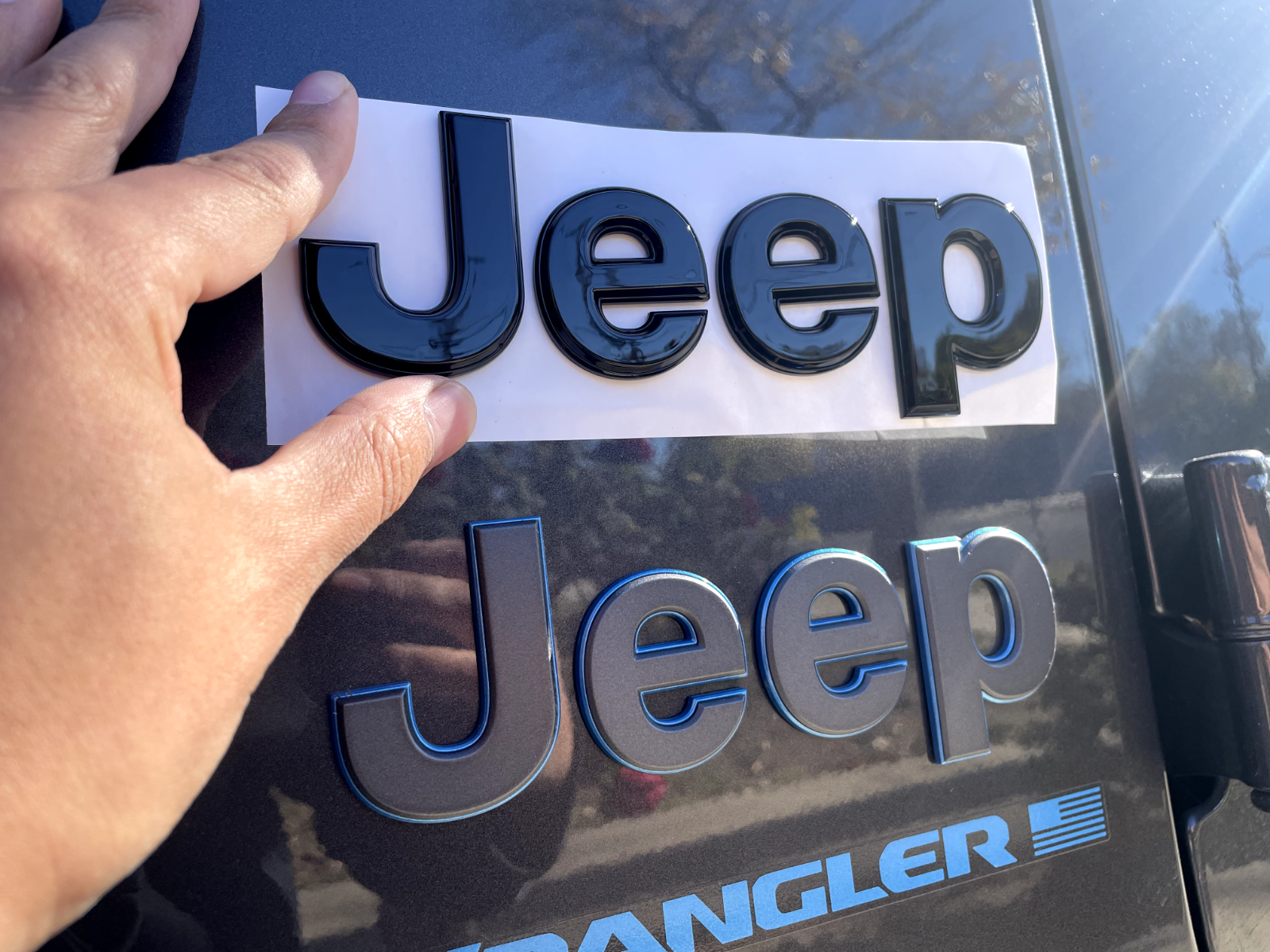 Jeep 1 (one) 2018-2024 Wrangler/Gladiator Fender w/ Back Outline Emblem Badge - Black