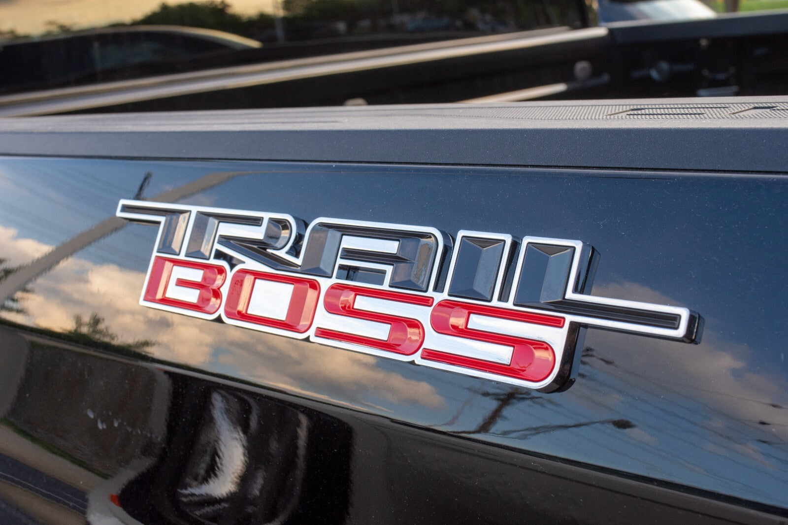 2 x Black Red 2000-2024 Silverado Z71 Trailboss Emblem Badge Nameplate