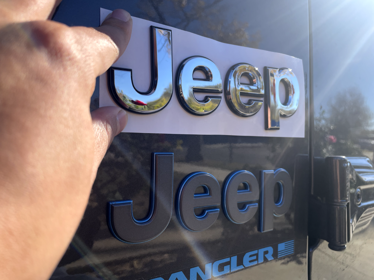 Jeep 1 (one) 2018-2024 Wrangler/Gladiator Fender w/ Black Outline Emblem Badge - Chrome